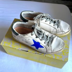 Golden goose for girls